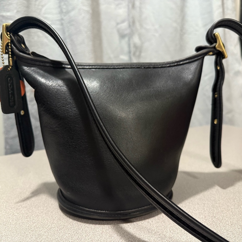 Vintage Coach Maggie Duffle Bucket 9019 Black